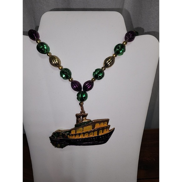 Vintage Mardi Gras Riverboat‎ Steamboat Beads - Picture 1 of 4